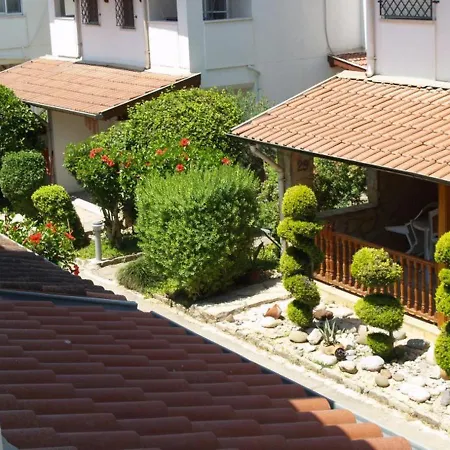Villa Met Cahit Avsallar