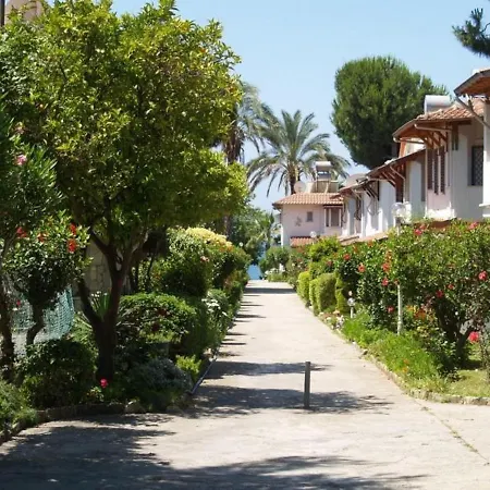 Met Cahit Villa